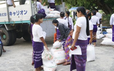 စိုက်ပျိုးရေး သုတေသနဦးစီးဌာန၊ ခိုင်ရွှေဝါငွေစုငွေချေး သမအသင်းမှ ဝန်ထမ်းများအားအားဆန်၊ဆီ များ ထောက်ပံခြင်း